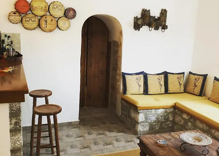 Kamares Stone House 5 شقة *