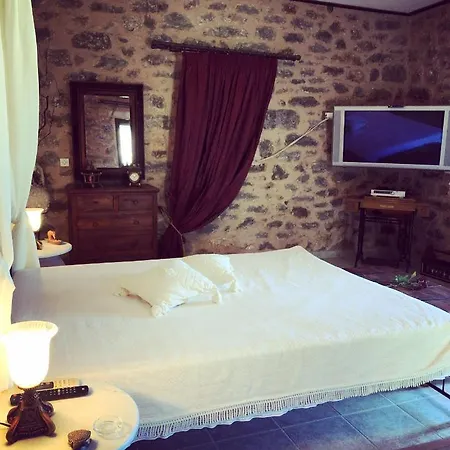 Kamares Stone House 5