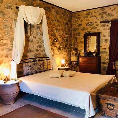 Kamares Stone House 5 * Alika