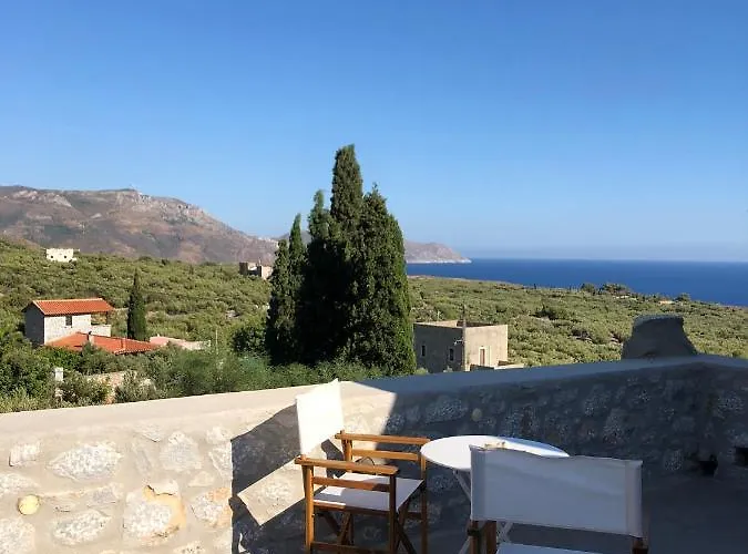 Kamares Stone House 5 شقة ييروميلين