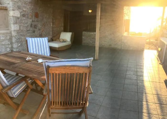 Apartamento Kamares Stone House 5 *